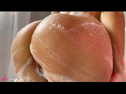 ❤️ Zeshkania masturbon pidhin me vibrator deri në orgazmë intensive në dush ️❌ Porno në pornografi sq.ladyxxxporno.ru ❤